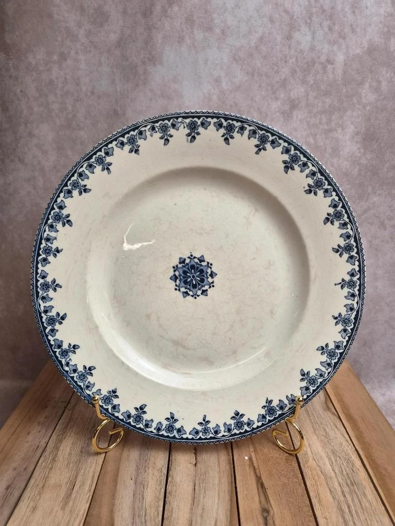 Plat rond terre de fer Hippolyte Boulenger – Modèle Gagny – Bleu ancien
